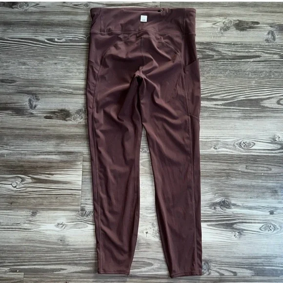 Vuori Stride Leggings With Pockets 7/8 Length High Waisted Chestnut Size Medium - Picture 1 of 3